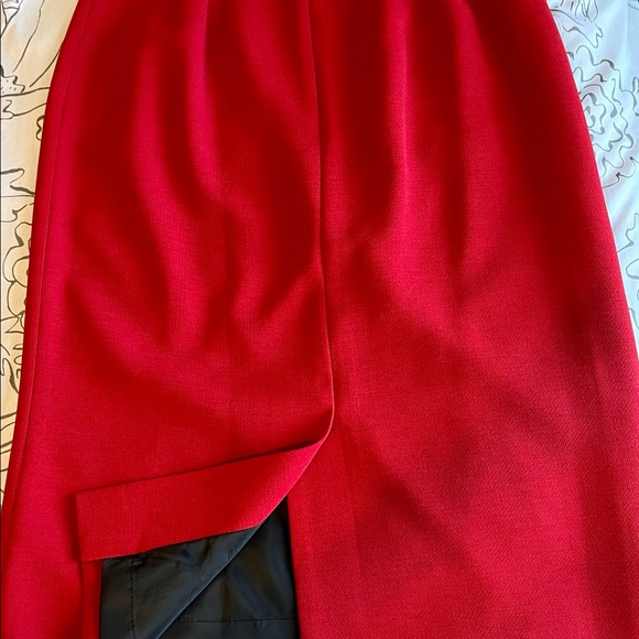 Ladies wool suit - Picture 5 of 9